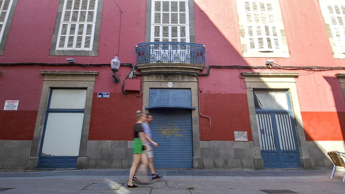 El edificio de Triana donde estuvo la mítica sala de música Cuasquías.