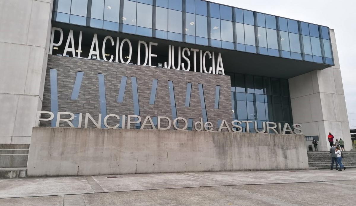 El palacio dee Justicia de Gijón.