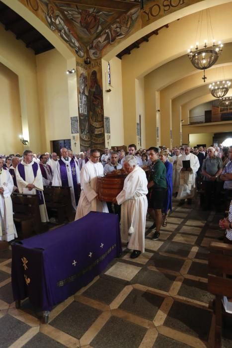 Funeral en la iglesia de Llaranes