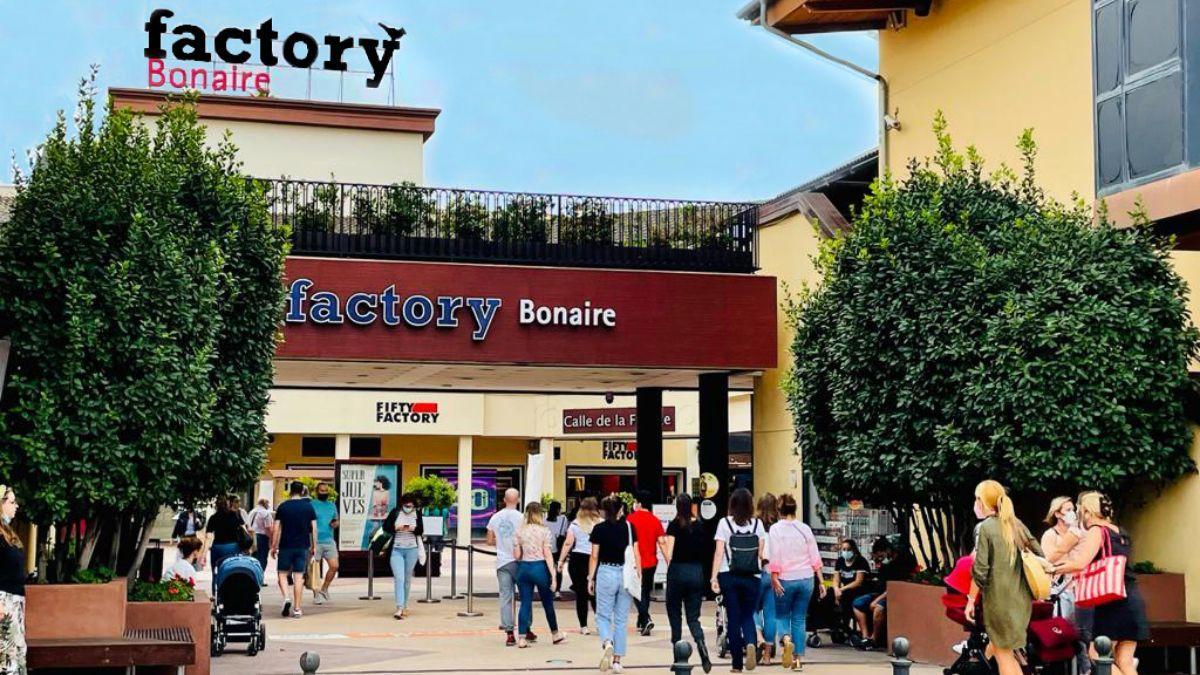 Sala Servicio Preceder Factory Bonaire se posiciona como referente en moda deportiva en València