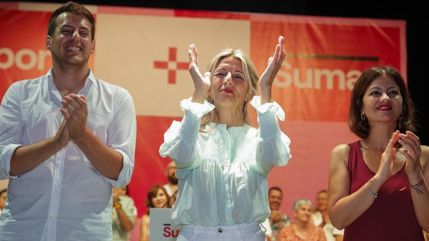 La líder de Sumar, Yolanda Díaz, con el diputado por CHA, Jorge Pueyo, y la ministra Sira Rego, en una imagen de archivo.