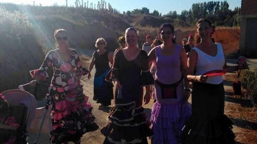 Exaltación del flamenco en la fiesta rociera de Castrogonzalo