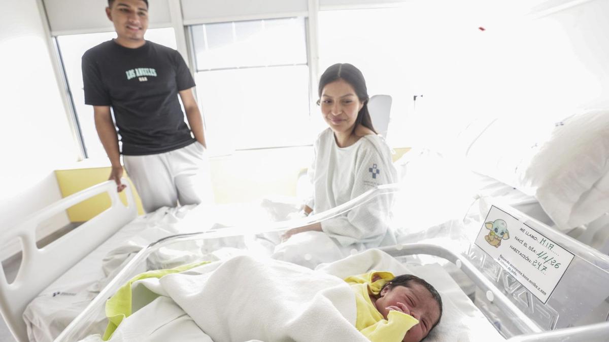 Se hace oficial el nuevo permiso para los padres que da la Seguridad Social con hasta 32 semanas