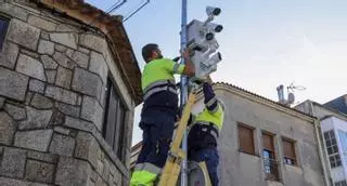 Cangas instalará cámaras de control de tráfico urbano y supervisará la rotación de coches aparcados