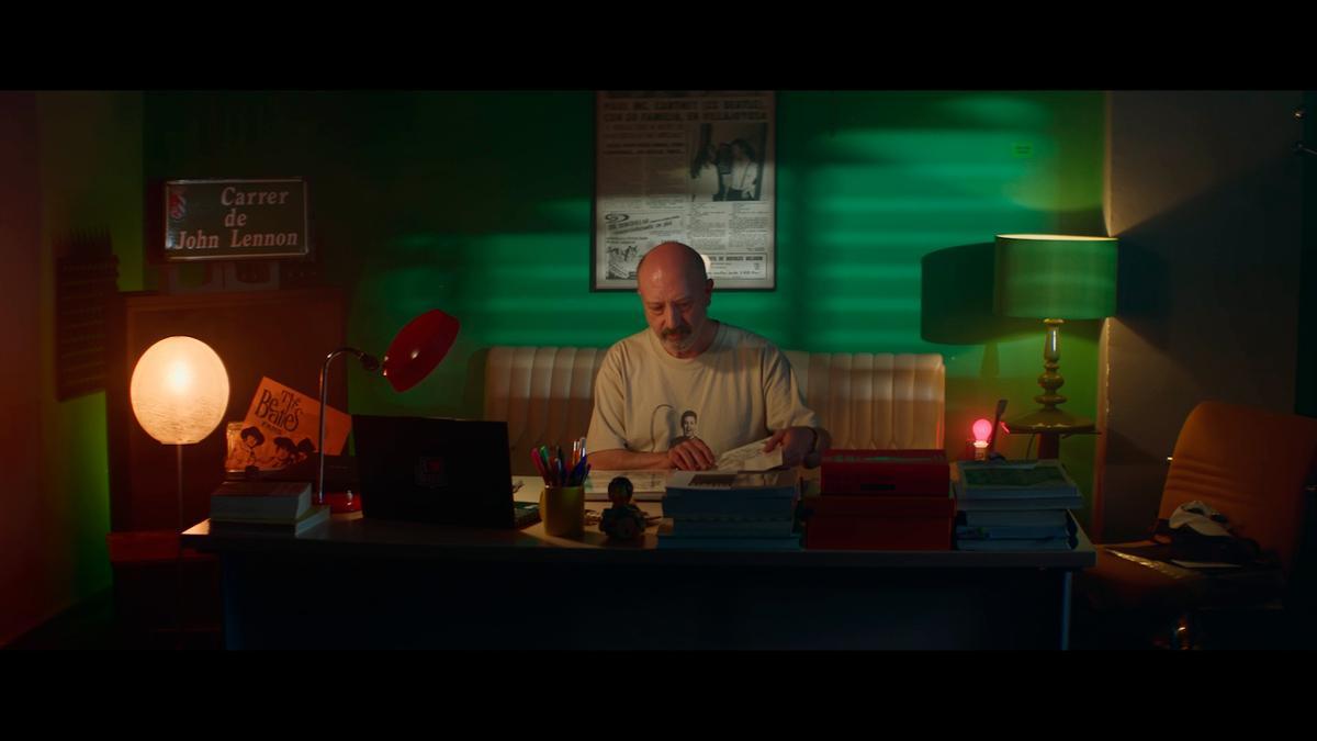 Antonio Martínez, el beatlemaniaco que ha investigado la estancia de McCartney en la Vila Joiosa.