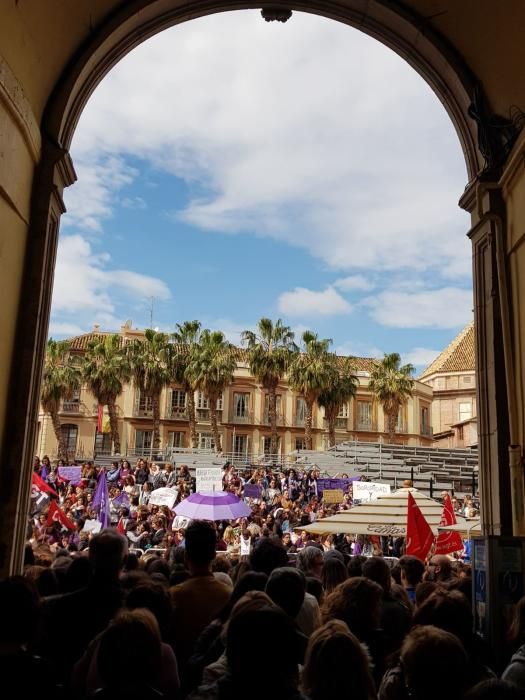 Concentración del 8-M en la plaza de la Constitución.