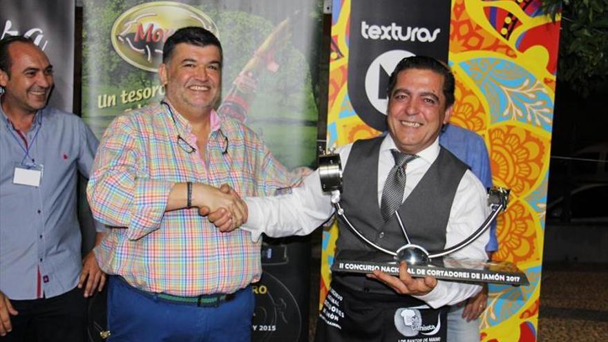 Diego Ferrera gana el segundo Concurso Nacional de Cortadores de Jamón