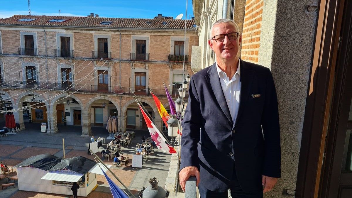 El político que sí volvió a su vida: "Gano más de funcionario en Ávila que de ministro. Y vivo mejor"