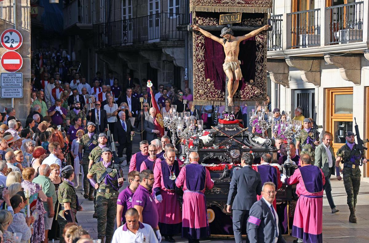 Miles de almas en el día grande del Cristo de la Victoria