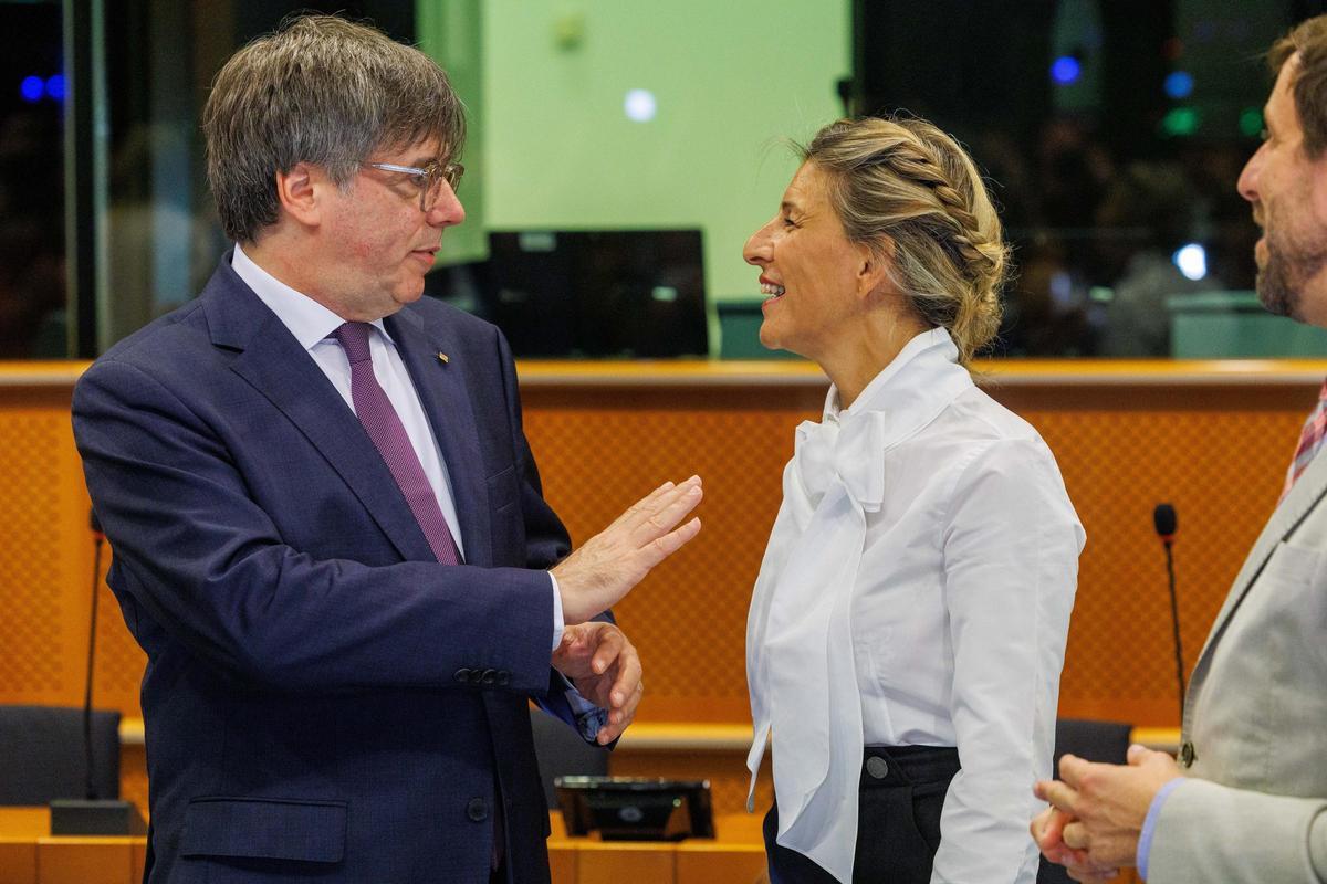 Carles Puigdemont y Yolanda Díaz se reúnen en el Parlamento Europeo