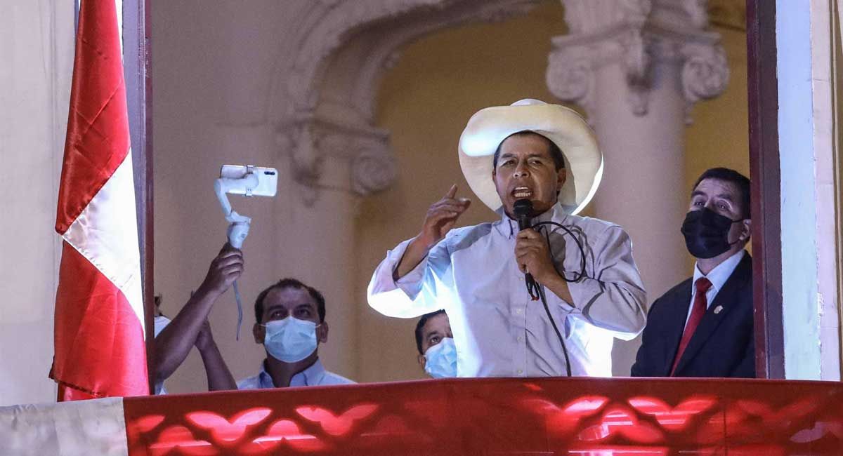 Castillo, durante una intervención ante sus seguidores este sábado en Lima.