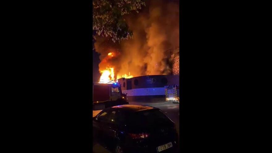 Se incendia un hotel de Nueva Andalucía en Marbella