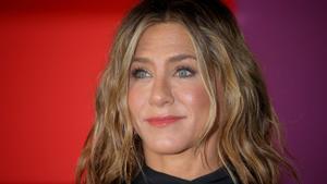 Jennifer Aniston llança la seva pròpia línia de bellesa en un mercat ple de famoses