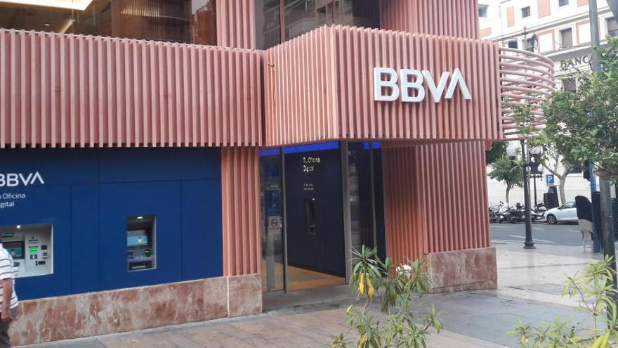 BBVA despliega su nueva marca en sus oficinas de la provincia