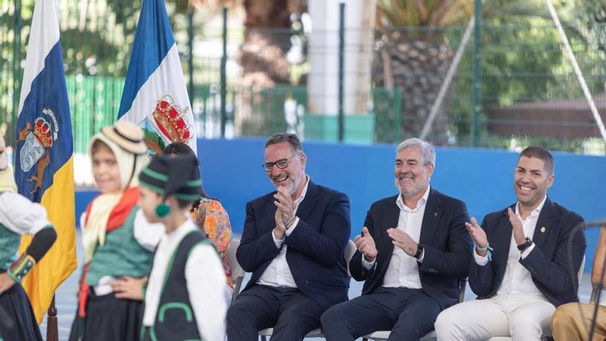 Clavijo inaugura en El Hierro el curso escolar que tendrá menos alumnos y más docentes