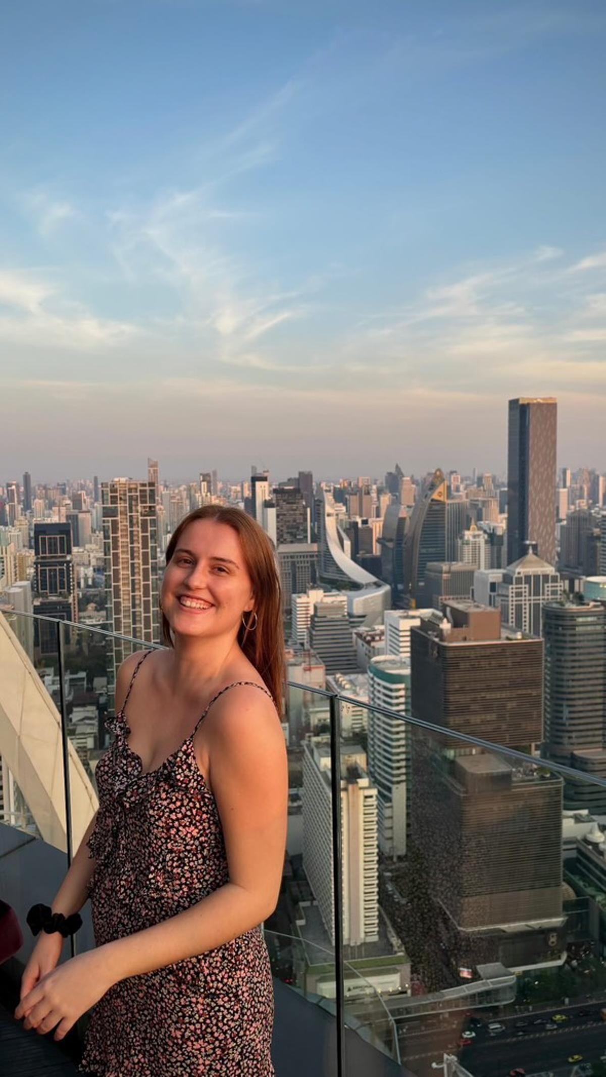 Maria Catany, de Mallorca treballant a Bangkok.