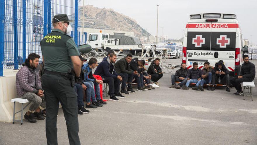 Llegan a las costas de Alicante 193 inmigrantes en 48 horas