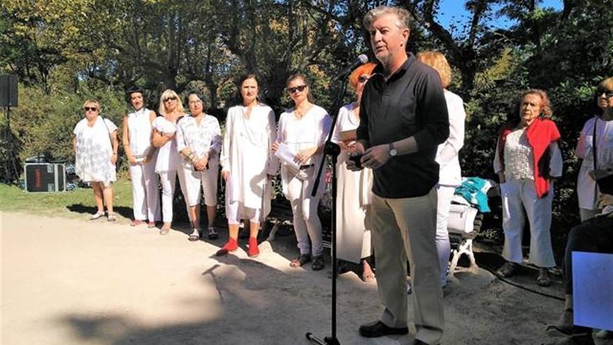 El homenaje a las &#039;Trece rosas&#039;, un acto de &quot;justicia poética, política y social&quot;