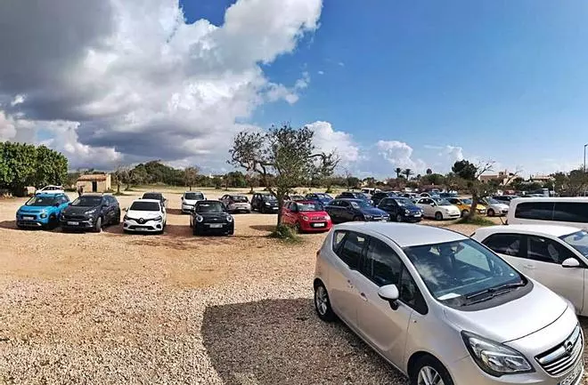 Santanyí aboga por «controlar» el parking que utilizan los bañistas del Caló des Moro