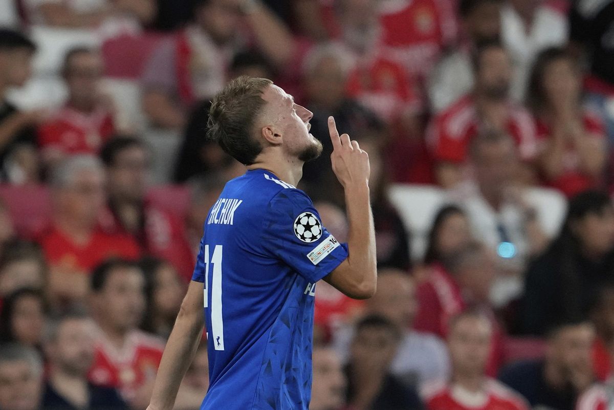 Qarabag's Oleksiy Kashchuk celebrates his side's third goal during a Champions League opening phase soccer match between SL Benfica and Qarabag FK at the Luz stadium in Lisbon, Tuesday, Sept. 16, 2025. (AP Photo/Armando Franca)