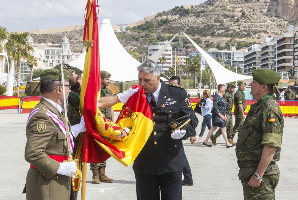 600 personas juran bandera en Alicante