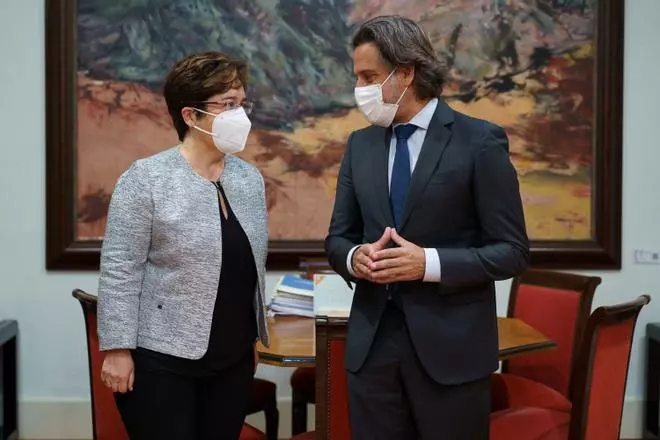 Corbella confía en llevar el acento canario a la RAE