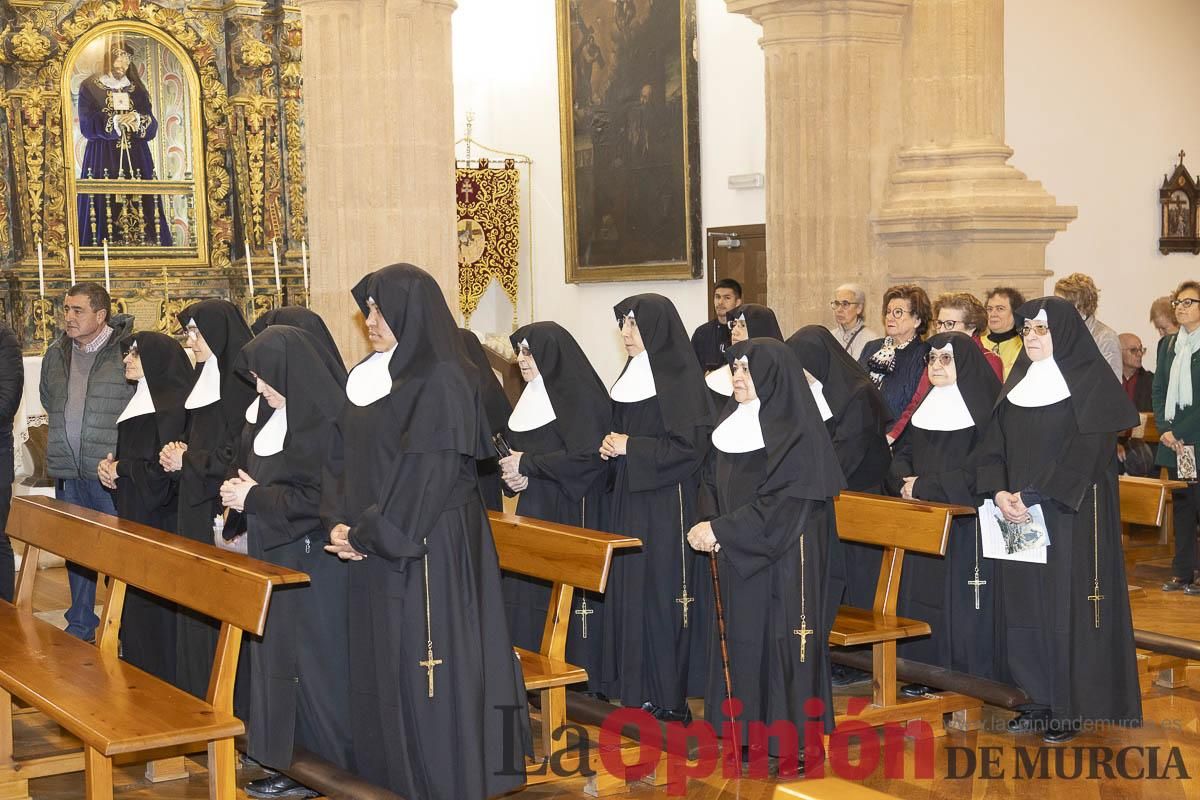 Así ha sido el traslado del cuatro y la reliquia de Santa Teresa de Jornet desde el Asilo hasta la Parroquia de la Concepción en Caravaca