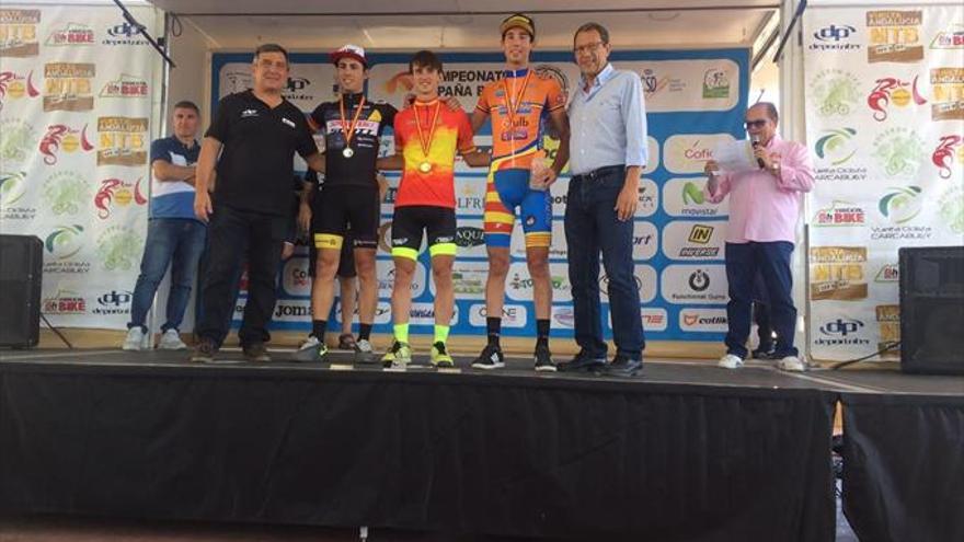 Carnicer, bronce en el Nacional MTB Maratón