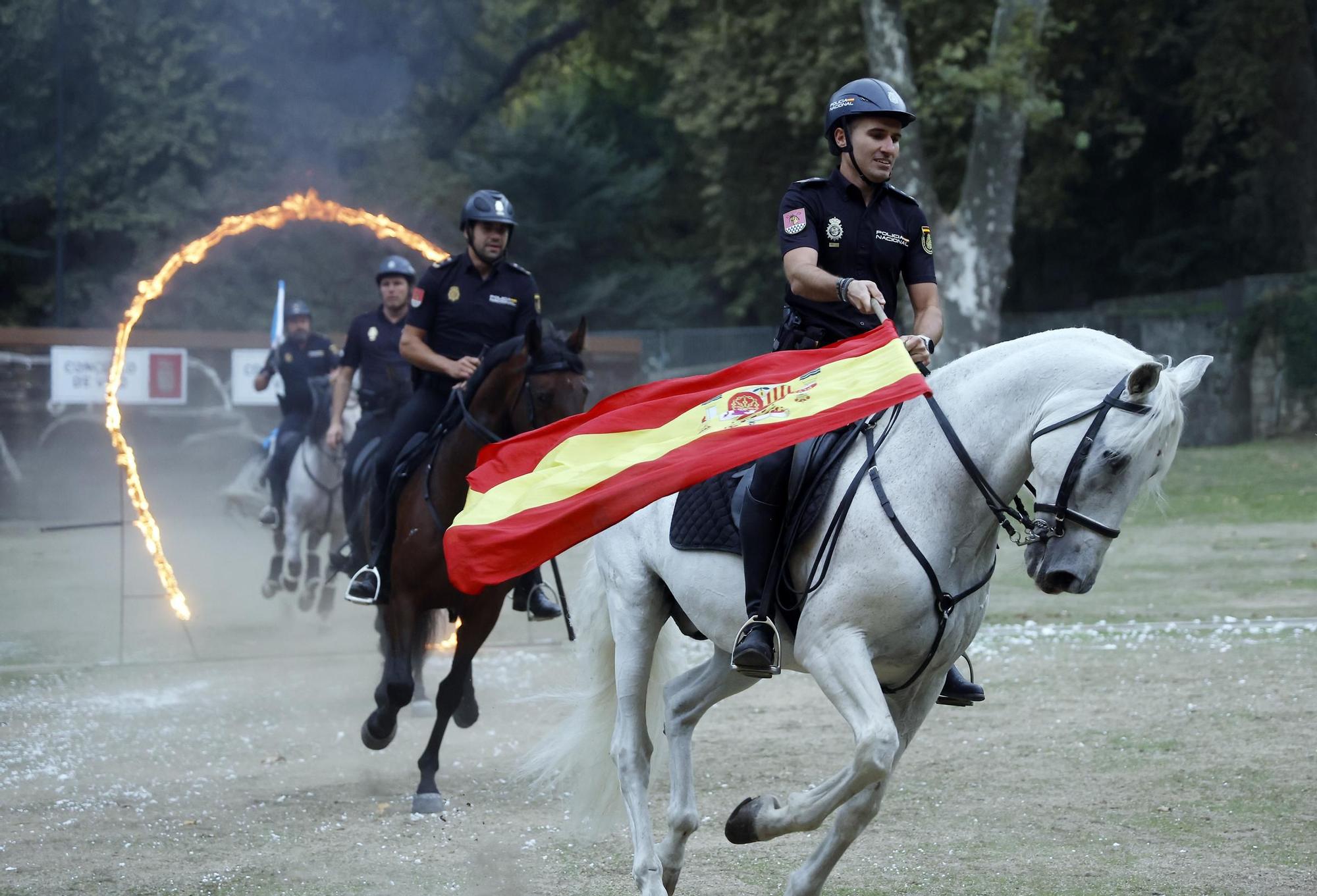 Exhibición de la Policía Nacional en el auditorio de Castrelos en Vigo