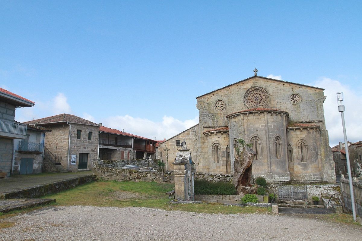 De Santa Mariña de Augas Santas a la cibdá de Armea, en imágenes