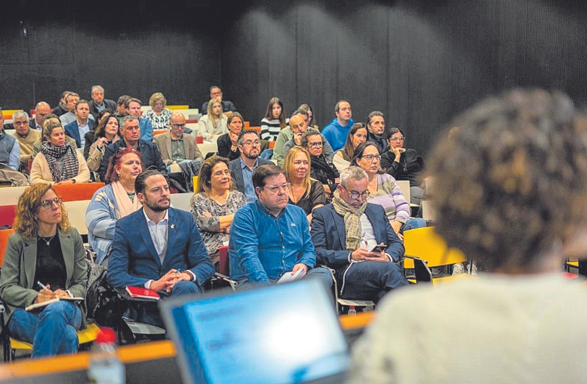 Presentació de les conclusions de l'informe d'anàlisi turística 2023 presentat per Mabrian Technologies i Lloret Turisme.