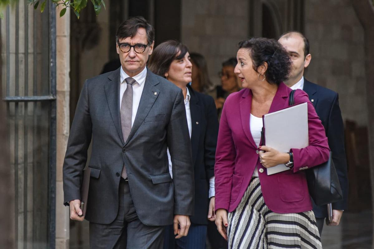 El presidente de la Generalitat, Salvador Illa, y la consellera de Economía y Finanzas, Alícia Romero.