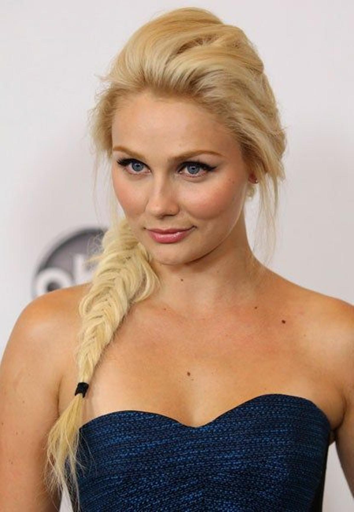 Clare Bowen