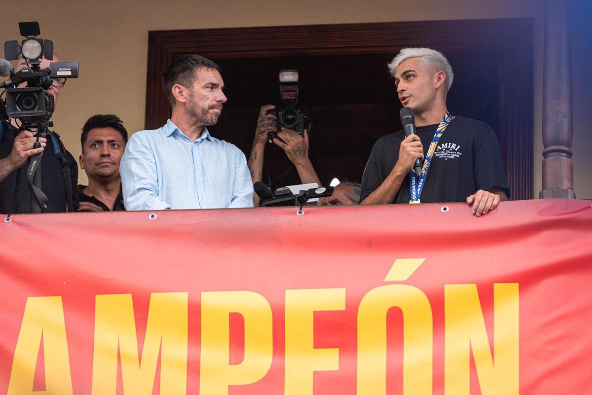 Así fue el recibimiento de Pedri en Tegueste
