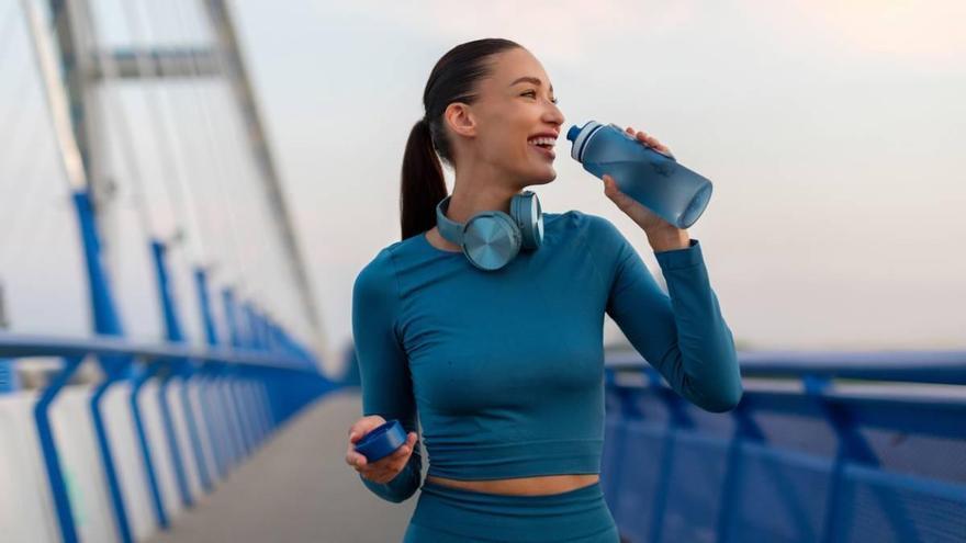 Los expertos en fitness coinciden: "Caminar cinco días a la semana una hora se traduce como 78.000 calorías al año"