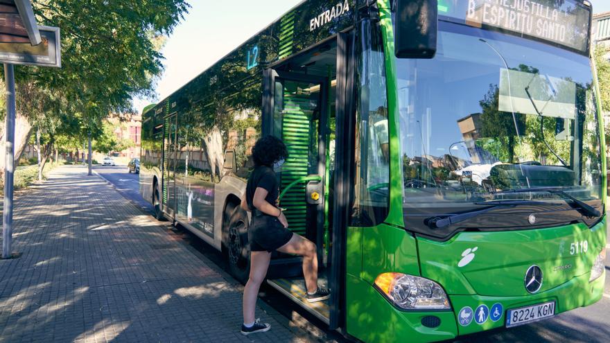 El pleno de Cáceres debatirá este mes la reducción del 30% en el precio del autobús