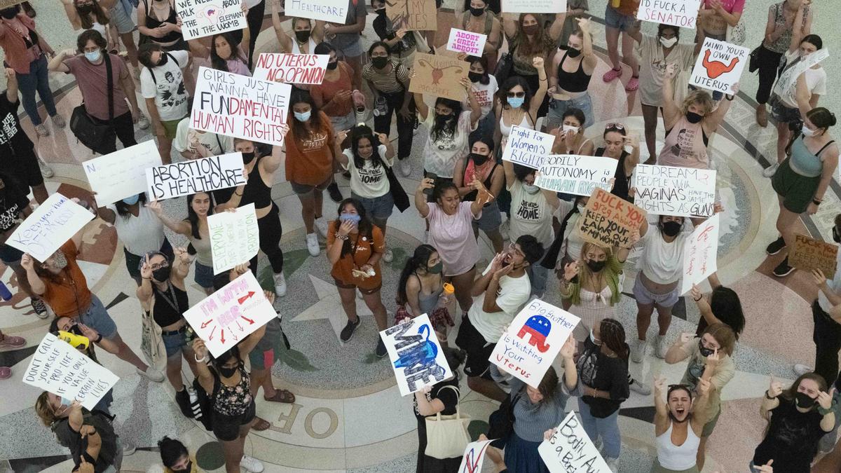 Protesta en Austin, Texas, por la prohibición del aborto.