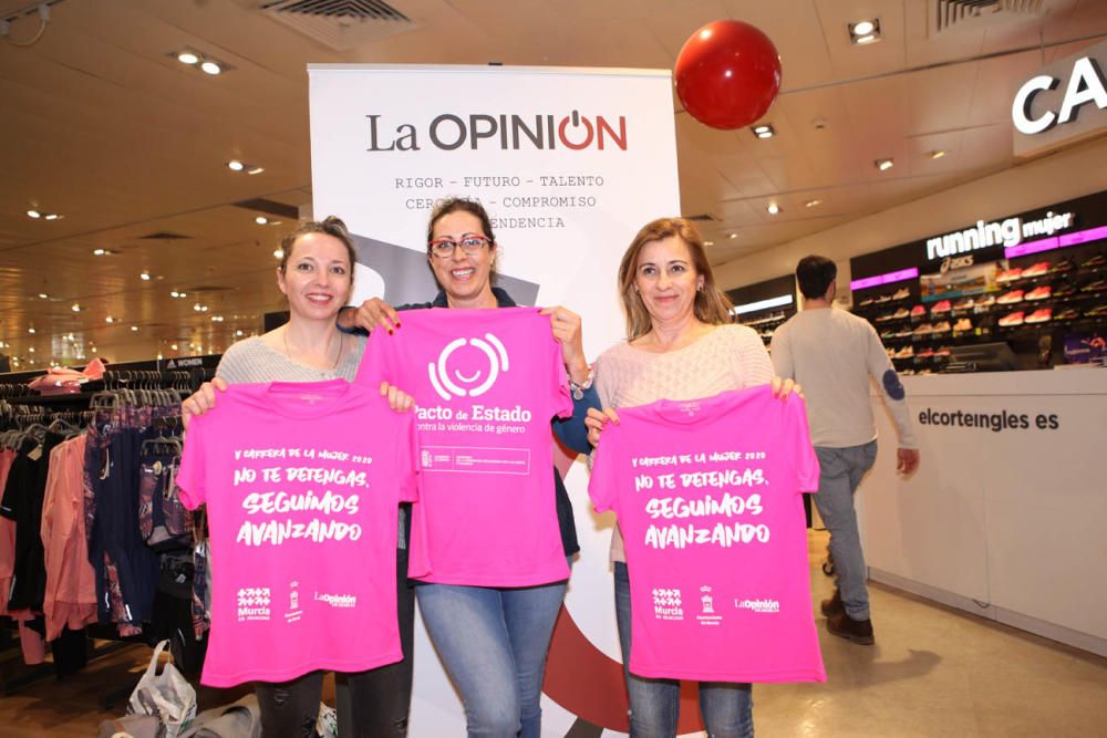 Recogida de dorsales Carrera de la Mujer. Sábado por la tarde