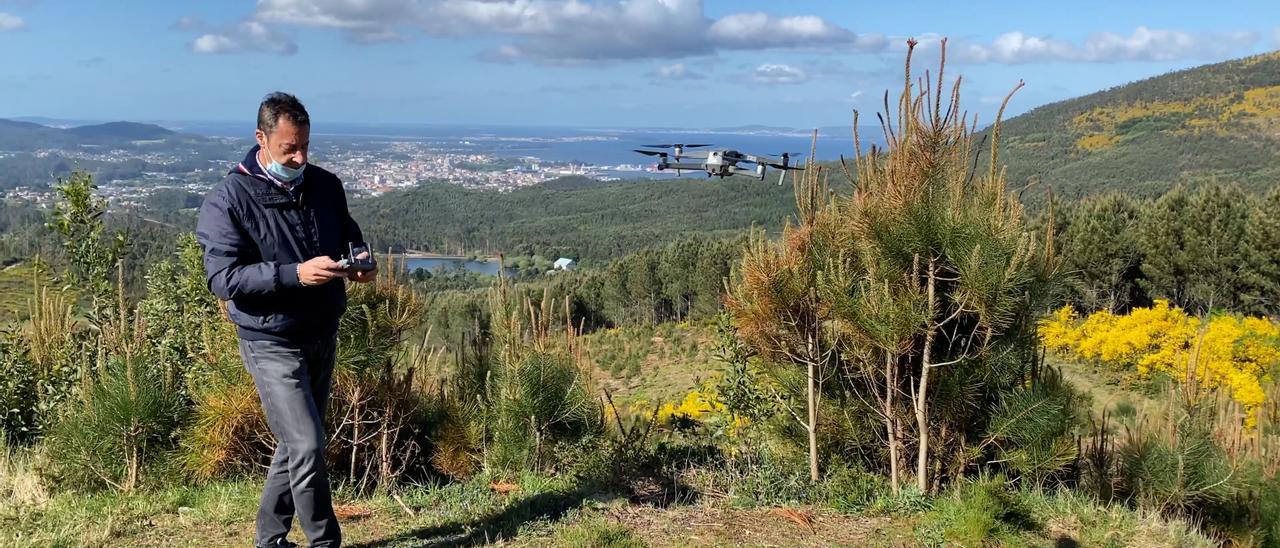 El operador de drones Luis Miguel Pazos Barreira, en Xiabre.