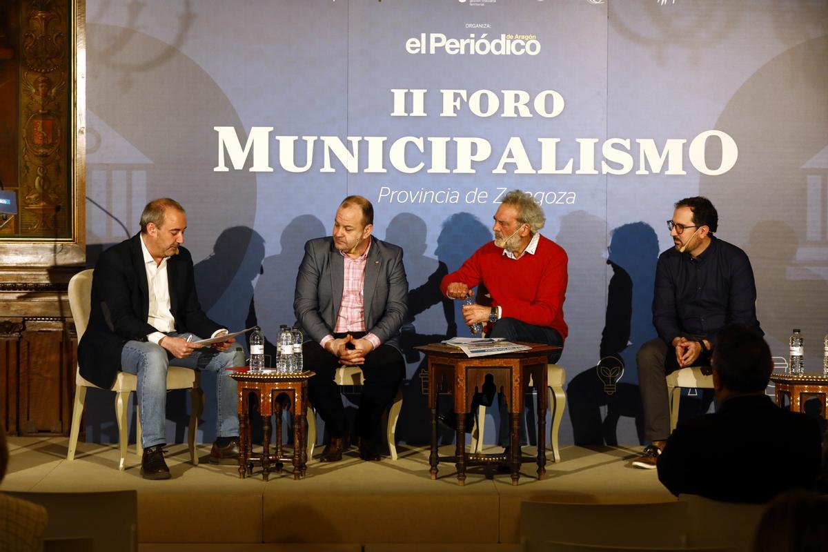 Los regidores de Magallón, Fabara y Las Pedrosas, abordaron el reto de la imaginación en la gestión.