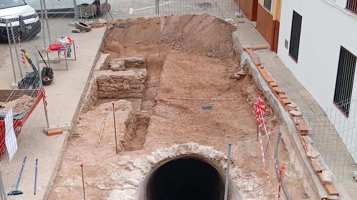 Entrada al aljibe.