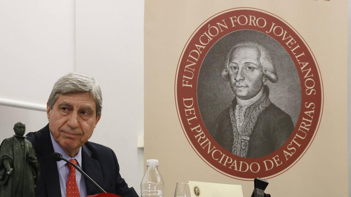 José Luis García Delgado, este jueves, en el acto del Foro Jovellanos.