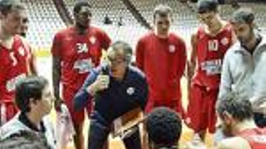 Quim Costa, donant instruccions en el darrer partit a Fontajau.