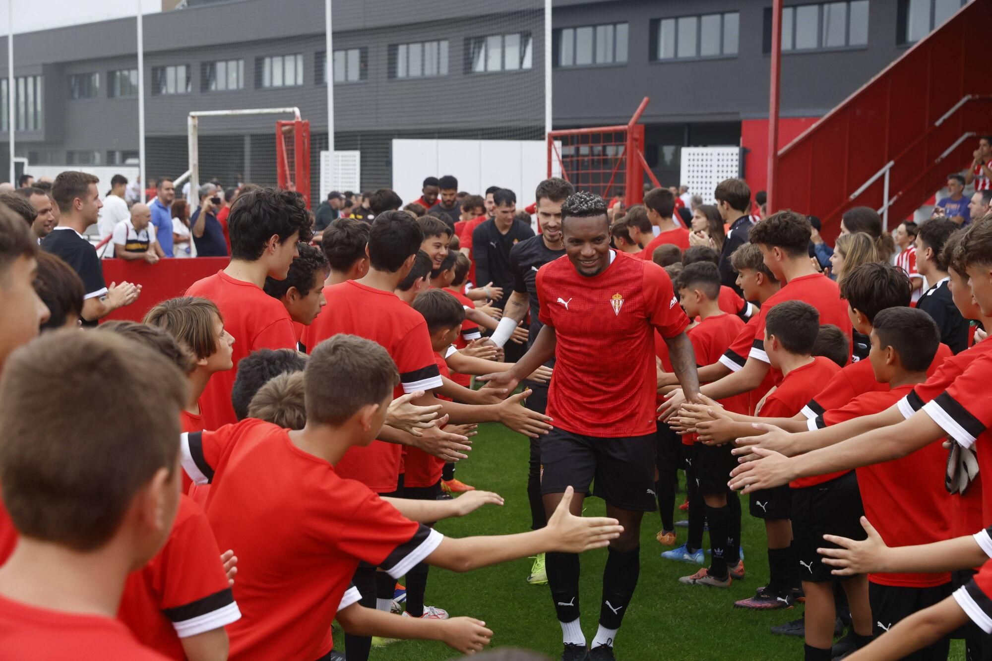 EN IMÁGENES: Primer entrenamiento de Sporting tras el regreso de las vacaciones