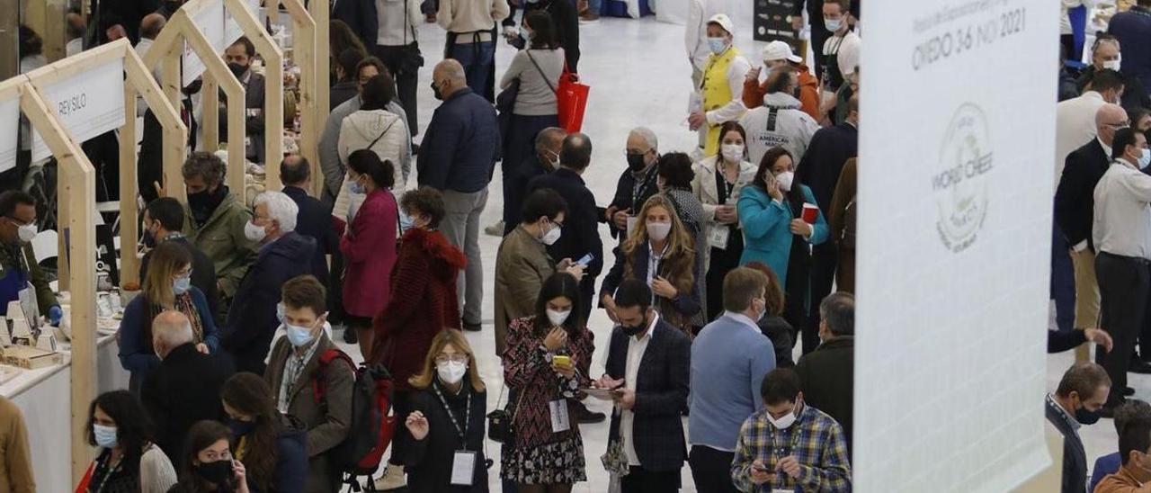 Asistentes al World Cheese Congress, una de las citas más multitudinarias celebradas en Oviedo. | Irma Collín