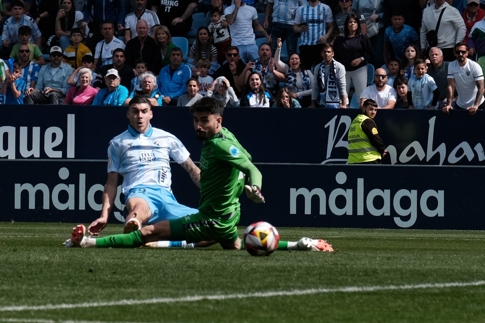 Primera RFEF | Málaga CF - CF Intercity, en imágenes