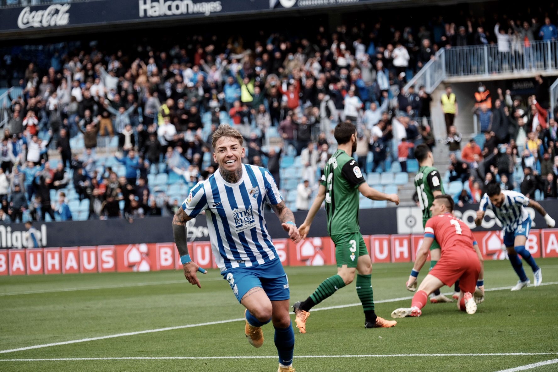 Las imágenes del Málaga CF - SD Éibar en La Rosaleda