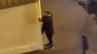 El tiroteo de La Mina se salda con el destierro de dos participantes y sin detenidos por ahora