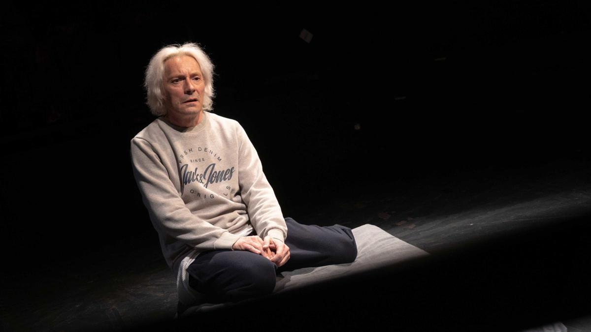 'Assange. El poder de la informació', en el Teatre Gaudí