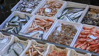 Piden retirar uno de los productos más consumidos en las pescaderías de los supermercados